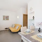 Apartment Franka With Swimming Pool