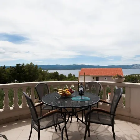 Apartmán Franka With Swimming Pool *