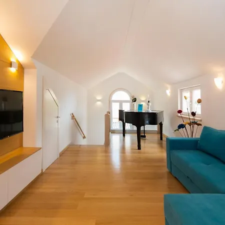 Apartmán Franka With Swimming Pool