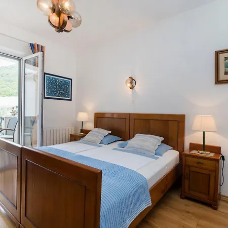 Apartmán Franka With Swimming Pool Bol