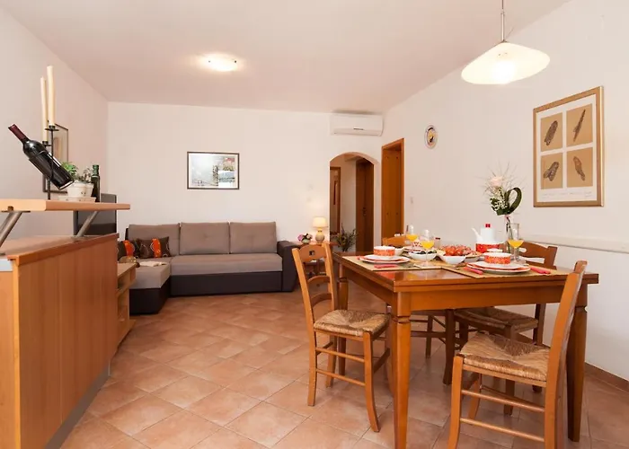 Apartman Franka With Swimming Pool *